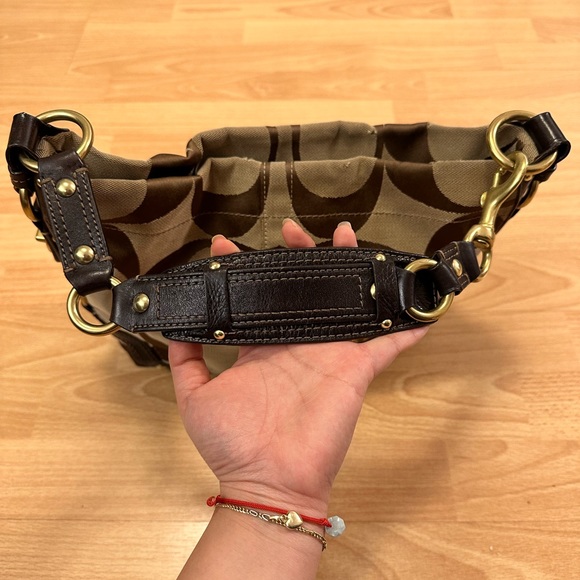 AUTHENTIC Coach Carly Signature Print Hobo Shoulder Bag - Picture 3 of 8